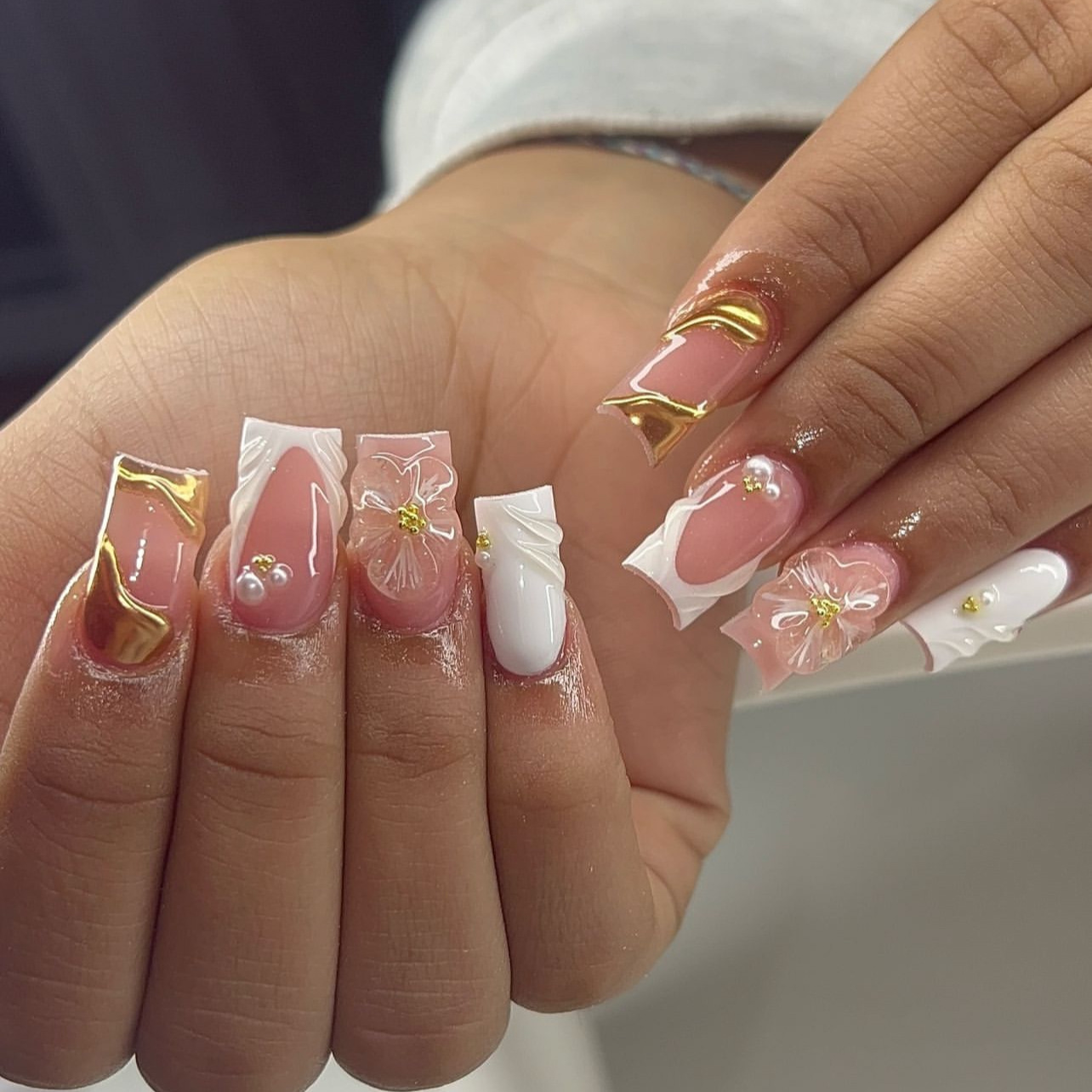 24 szt. Kwadratowe, naklejane  – Nail Art Gliter recenzja i cena