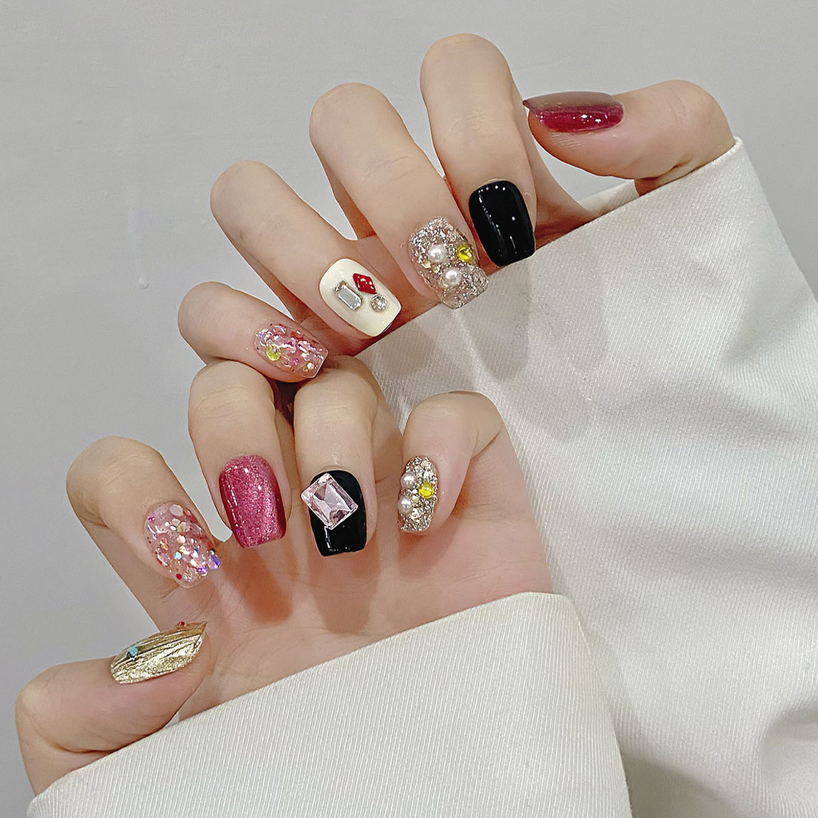 Ręcznie robiona prasa na pazno – Nail Art Gliter recenzja i cena