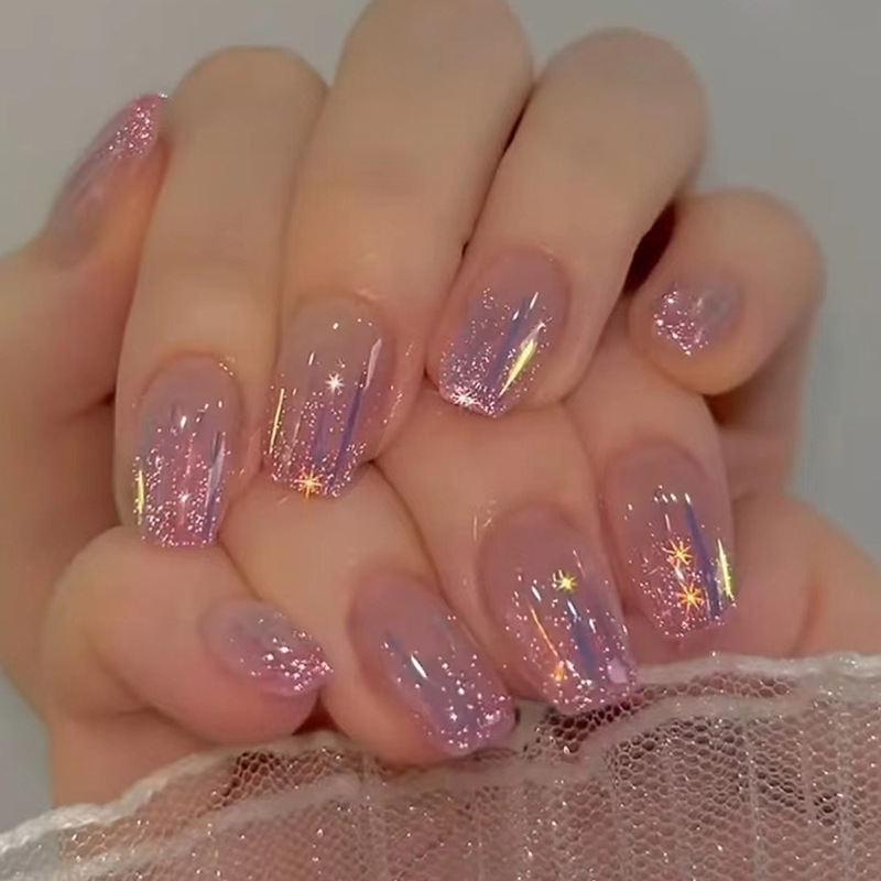 Krótkie sztuczne paznokcie dla – Nail Art Gliter recenzja i cena