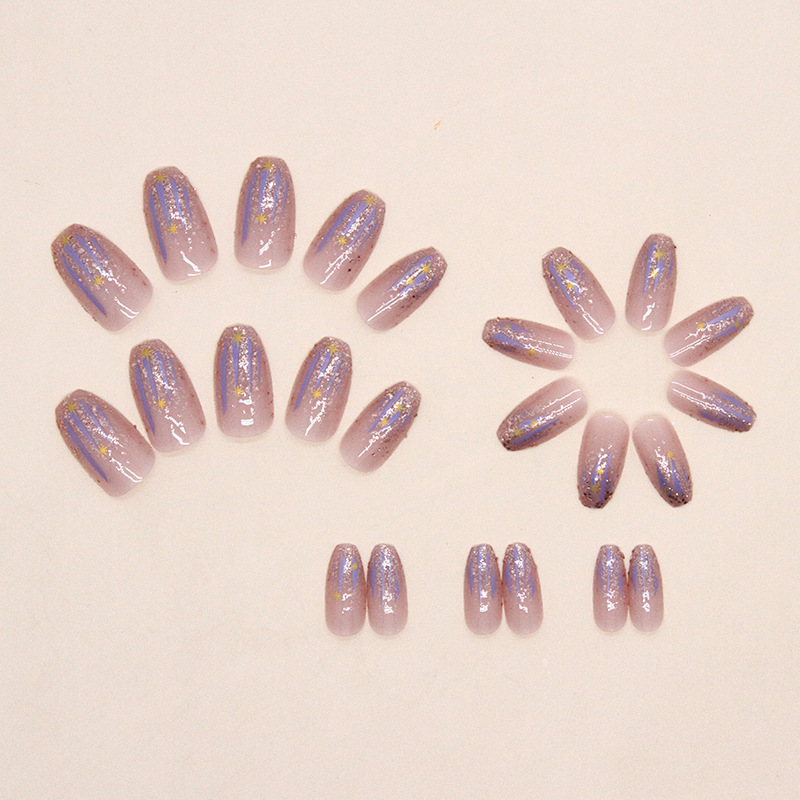 Krótkie sztuczne paznokcie dla – Nail Art Gliter recenzja i cena